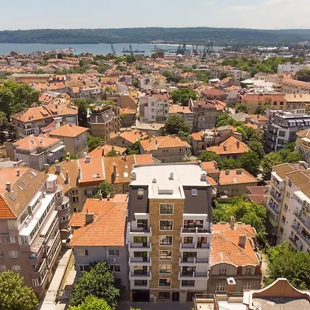 Apartment La Familia 1 Varna